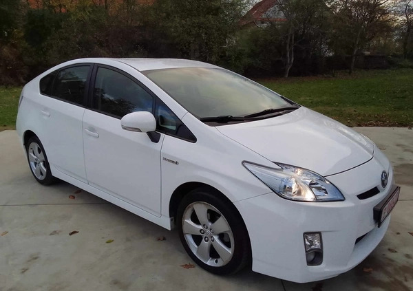 Toyota Prius cena 39900 przebieg: 177300, rok produkcji 2011 z Bielawa małe 211